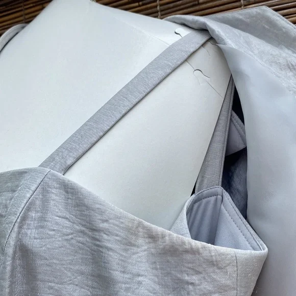 Formal Dress - Picture 3 of 5